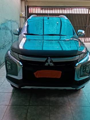 MITSUBISHI L200 TRITON 2.4 16V TURBO DIESEL SPORT HPE-S CD 4P 4X4 AUTOMÁTICO